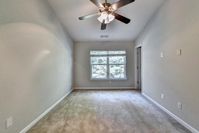 Building Photo - 1597 Liberty Pkwy NW