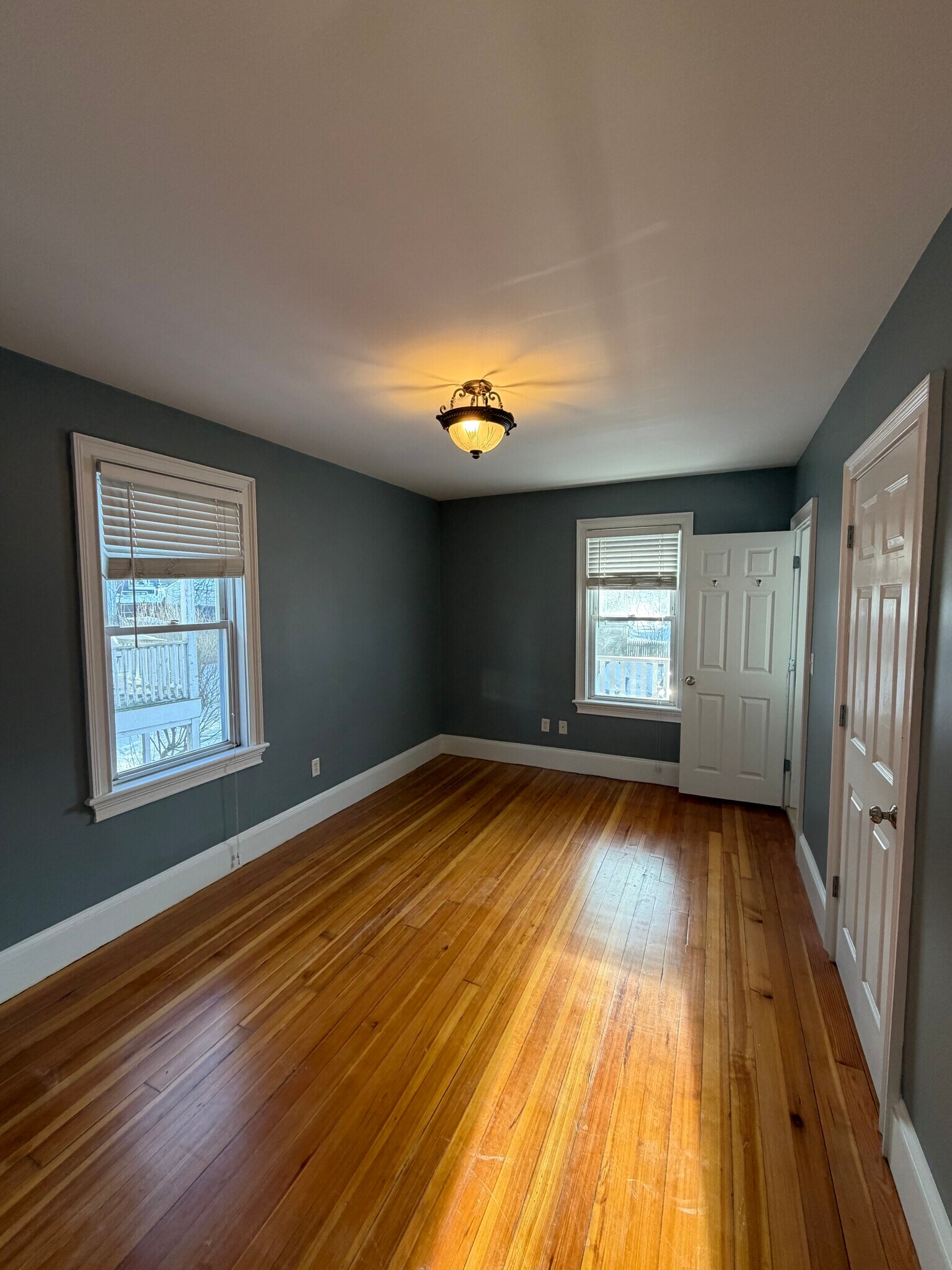 Building Photo - 45 Houghton St