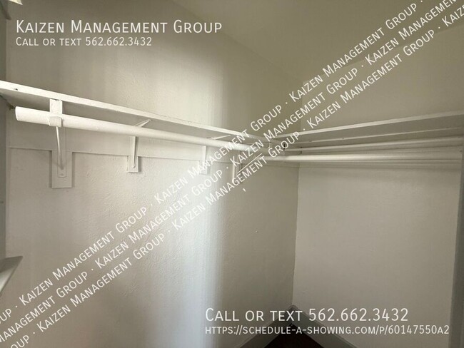 Building Photo - 563 W 14th St