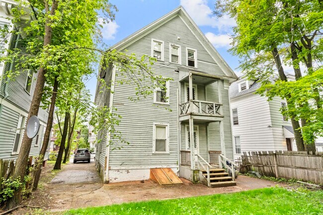 Building Photo - 379 Winthrop Ave