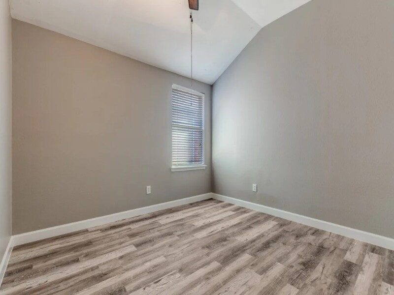 Building Photo - 2109 Hanakoa Falls Dr