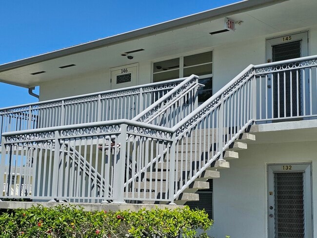 Building Photo - 145 Sheffield E