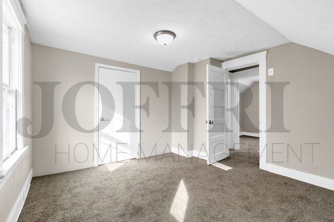 Building Photo - 3592 E 143rd St