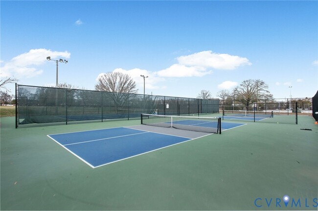 Building Photo - 1837 Grayland Ave