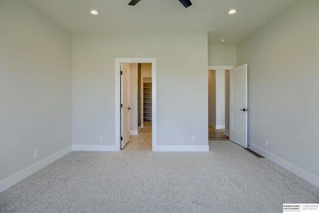 Building Photo - 21144 Jessie Ave