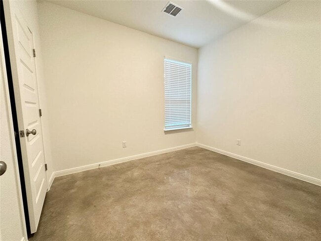 Building Photo - 2913 Quail Rdg Ln