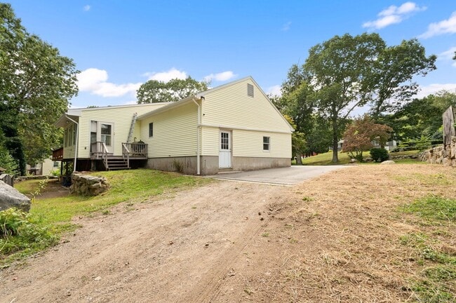 Building Photo - 85 Dayton Rd