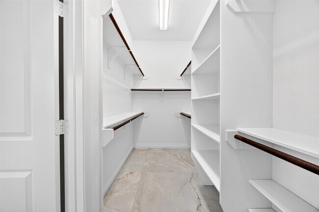 Building Photo - 5126 Jibe Ho Ln