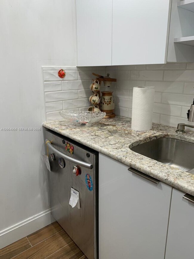 Building Photo - 151 SW 135th Terrace