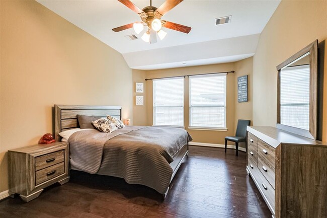 Building Photo - 28806 Crested Butte Dr