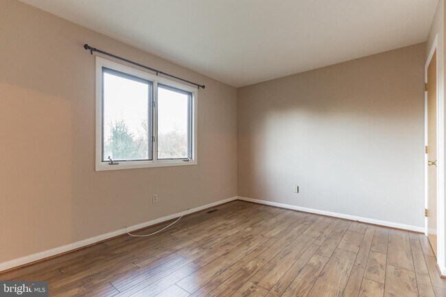 Building Photo - 109 Foxfire Dr