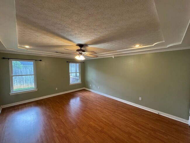 Building Photo - 312 Ridgedale Dr