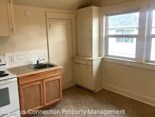 Building Photo - 2 br, 1 bath House - 753 W 13th Ave