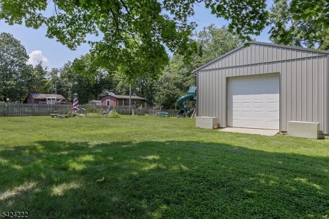 Building Photo - 85 Hollywood Ave