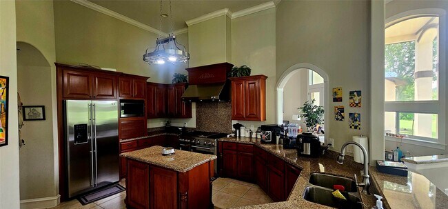 Building Photo - 943 High Meadow Ranch Dr