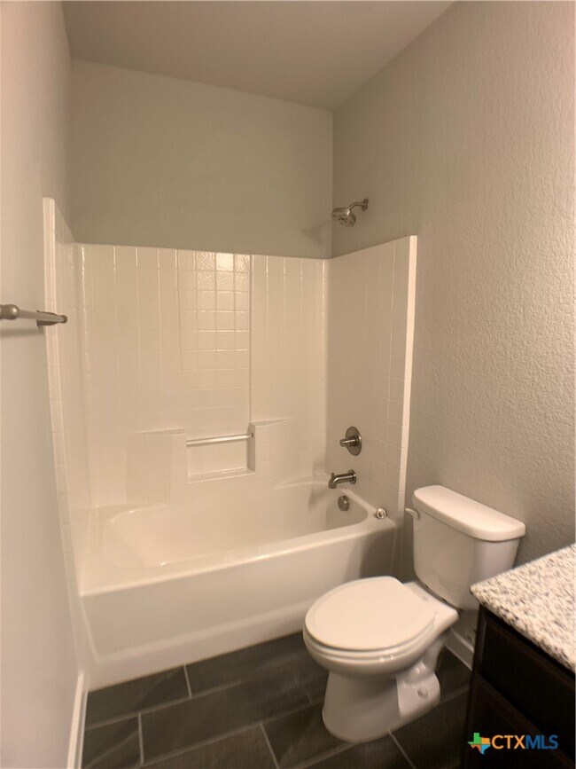 Building Photo - 354 Creekside Curve