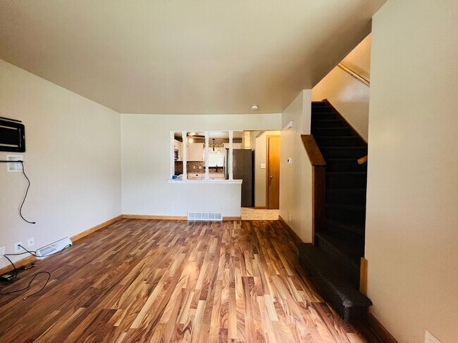 Building Photo - N-52nd Street-4942/4940-42-A