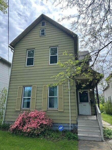Building Photo - 1825 Clover Ave