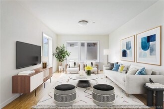 Building Photo - 120 N Pearl St