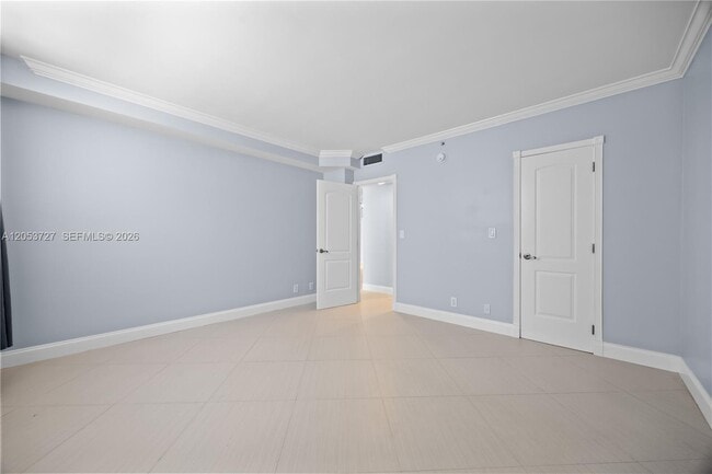 Building Photo - 3001 S Ocean Dr