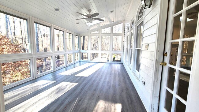 Building Photo - 10780 Carrara Cove