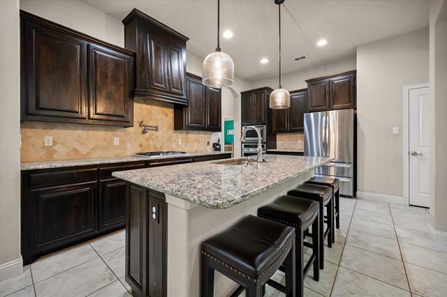 Building Photo - 909 Thistle Hl Trl