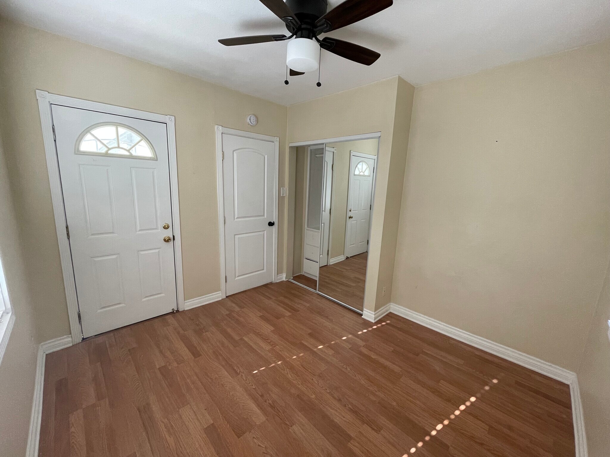 3rd bedroom - 766 Temple Ave