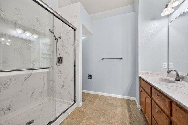Building Photo - Single-Story Black Diamond Beauty on a Quiet Court with Private Backyard!!