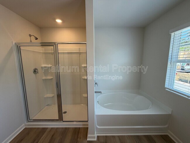 Building Photo - 54 Rustin Rdg