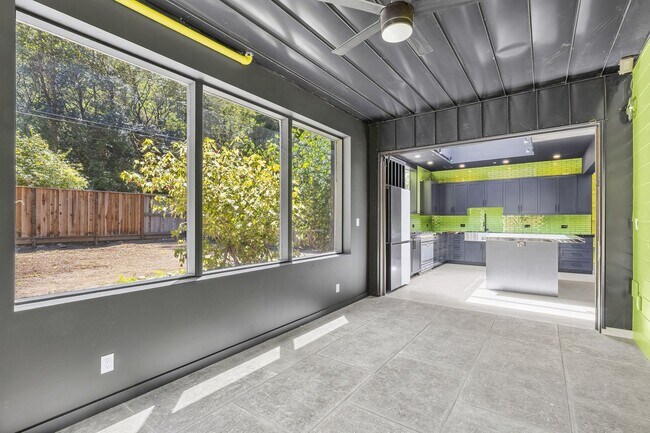 Building Photo - 850 Branciforte Dr