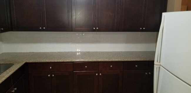 Building Photo - 4013 Amoor Ave