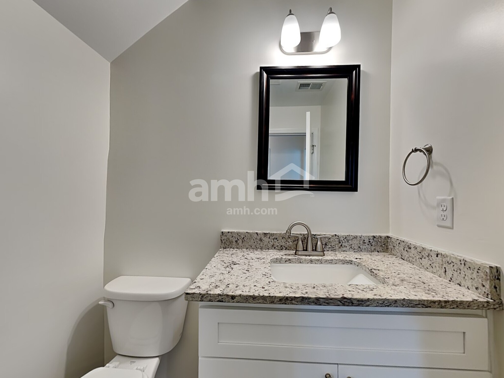 Building Photo - 130 Dunnsmore Dr