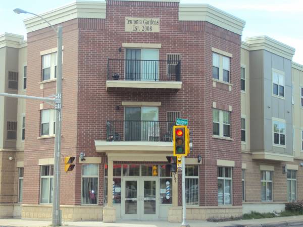 Building Photo - Teutonia Gardens