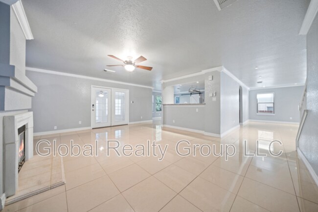 Building Photo - 11016 Forest Shower