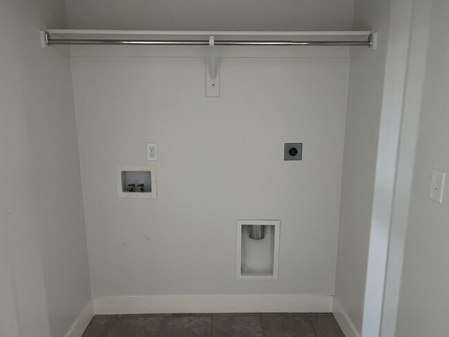 Building Photo - 3636 W 2280 N