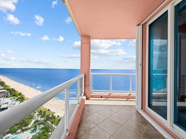 Building Photo - 2110 N Ocean Blvd