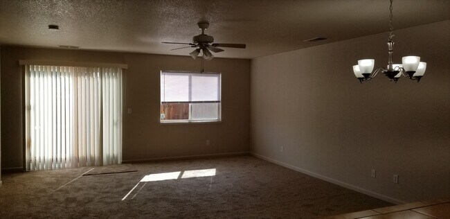 Building Photo - NIN322