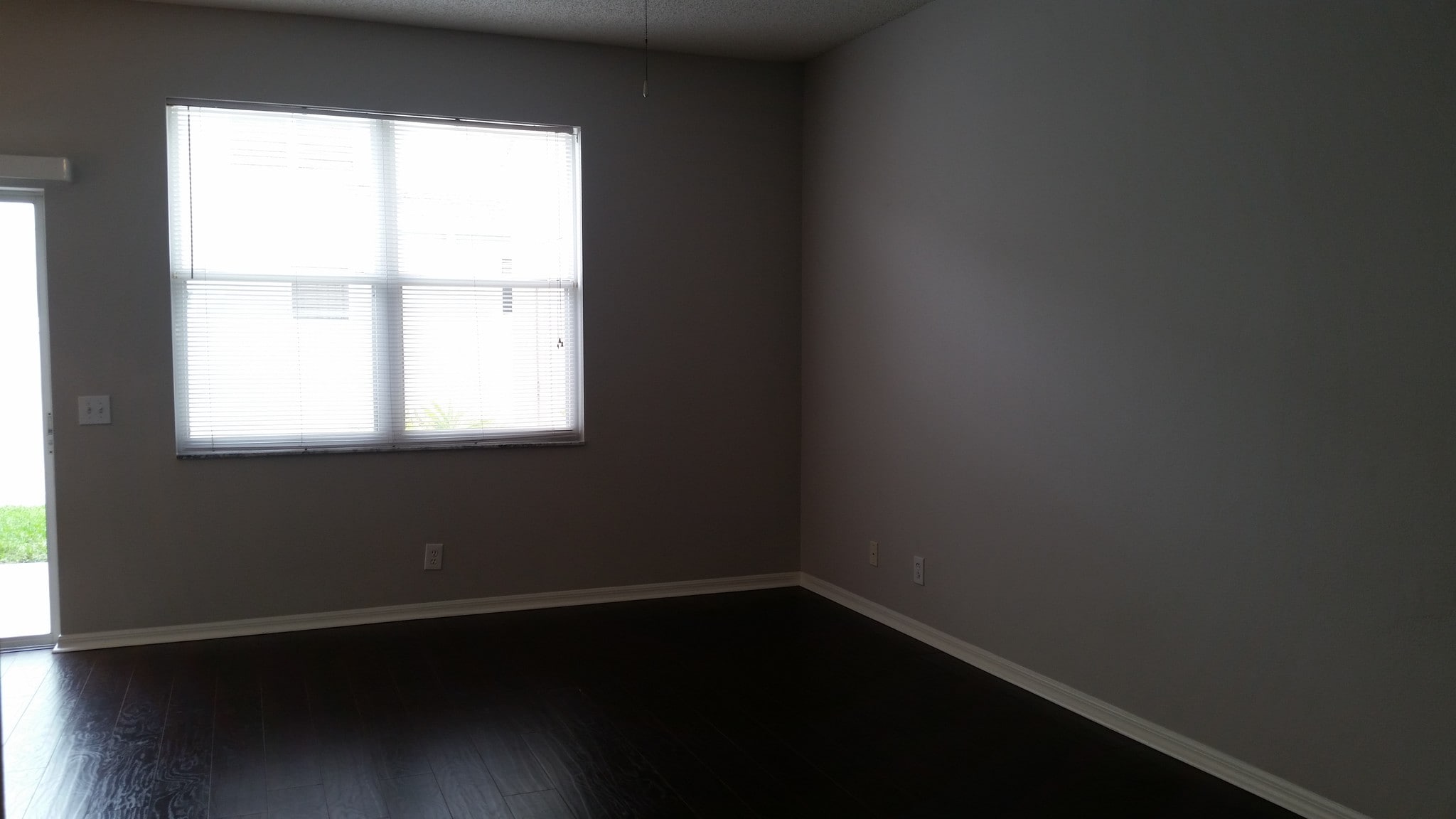 Building Photo - 569 Vallance Way NE