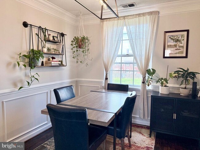 Building Photo - 4628 36th St S