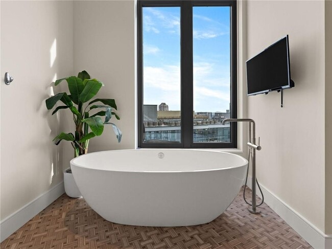 Building Photo - 3376 Peachtree Rd NE