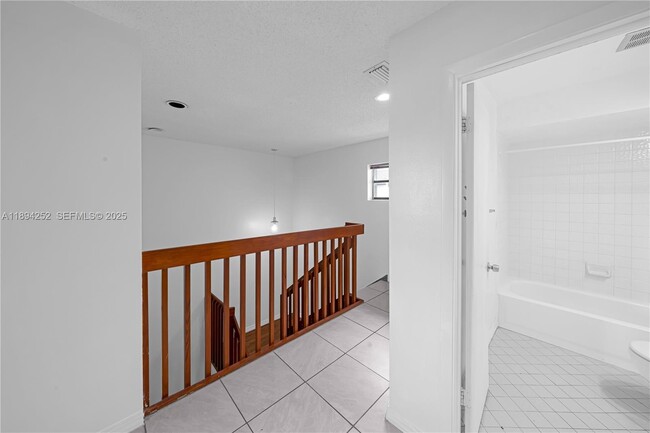 Building Photo - 15070 SW 49th Ln