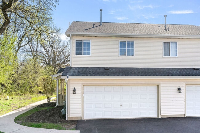 Building Photo - 712 Morris Ct