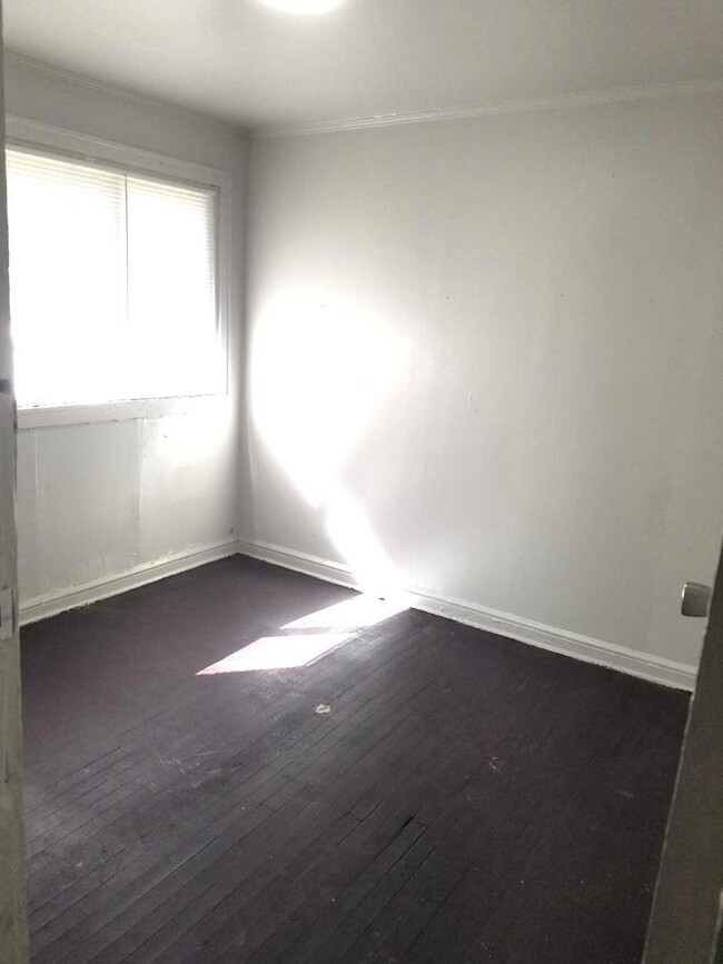 Building Photo - Affordable Two Bedroom Apt Available for R...