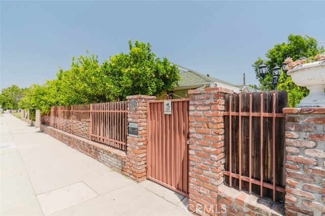 Building Photo - 6024 Coldwater Canyon Ave