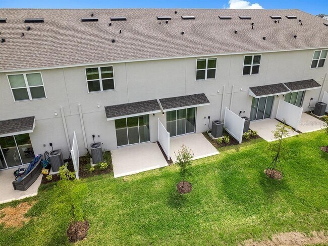 Building Photo - 8500 Lunar Skye St