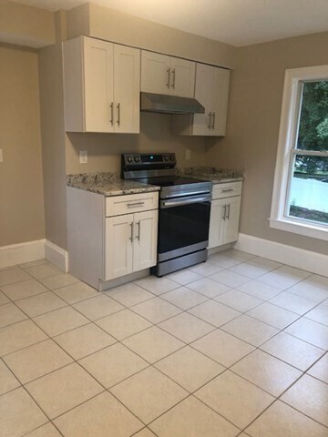 Building Photo - 15 Pearl St