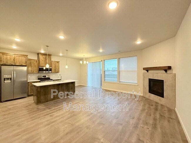 Building Photo - 3512 NE 61st Way