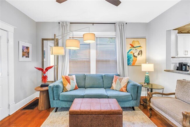 Building Photo - 748 11th Ave N