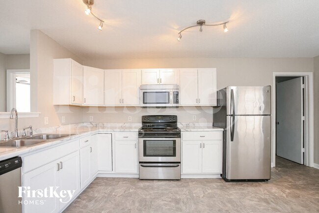 Building Photo - 10913 Miller Dr