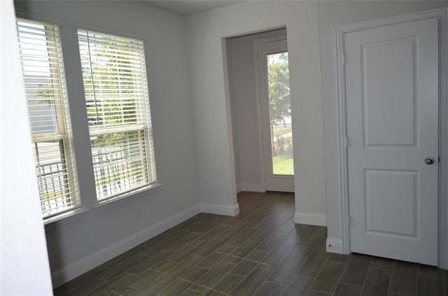 Building Photo - 5501 Crosby Dr